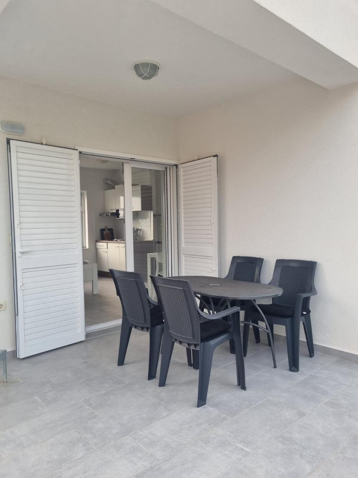 Matoc Apartments Murter Exterior foto